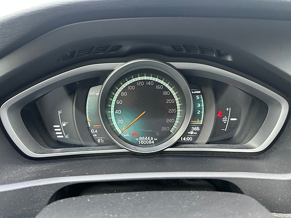 Volvo V40 Cross Country 14 of 15