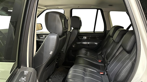 Land Rover Range Rover Sport 5 of 7