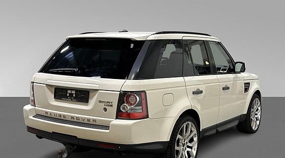 Land Rover Range Rover Sport 4 of 7