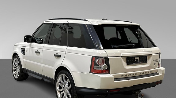 Land Rover Range Rover Sport 3 of 7