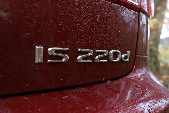 Lexus IS220d 28 of 30