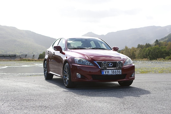 Lexus IS220d 3 of 30