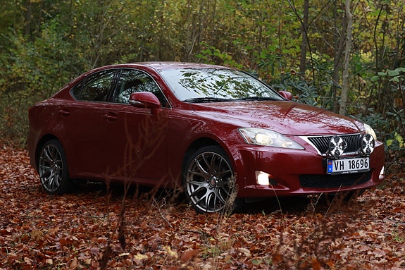 Lexus IS220d 19 of 30