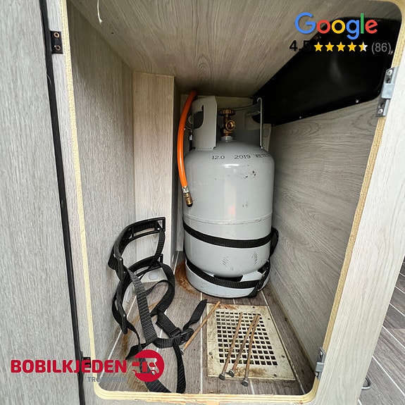 Roller Team Living Stone 2 || 599cm | Truma Combi gass+230v | Solcelle | R.kam | NX-10 | Vektsertifikat 16 of 30