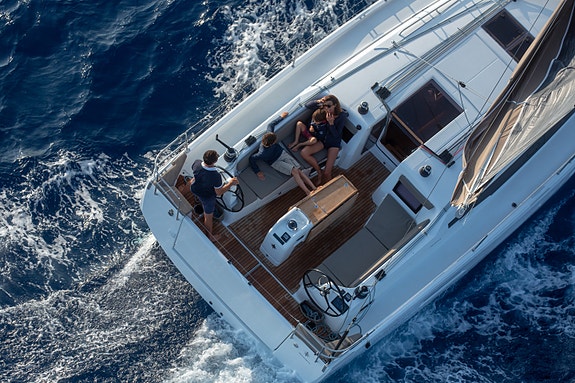 Jeanneau Sun Odyssey 410 – «Just in Time» kampanje – leveringsklar JUNI 2 of 5