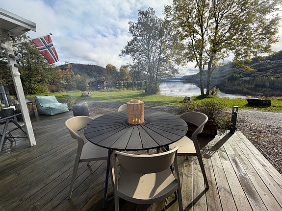 Hobby 650 KFU med Stor isocamp, fastplass på Åpta camping, rett ved stranda. 3 of 30