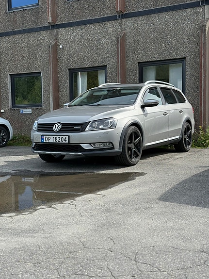Volkswagen Passat 5 of 5