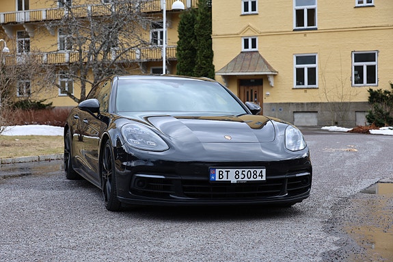 Porsche Panamera 3 of 30