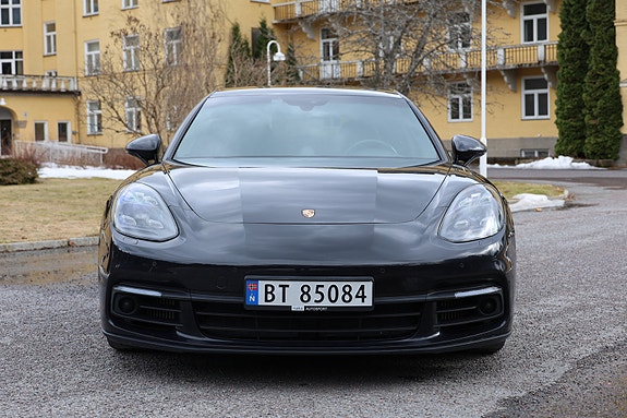 Porsche Panamera 15 of 30