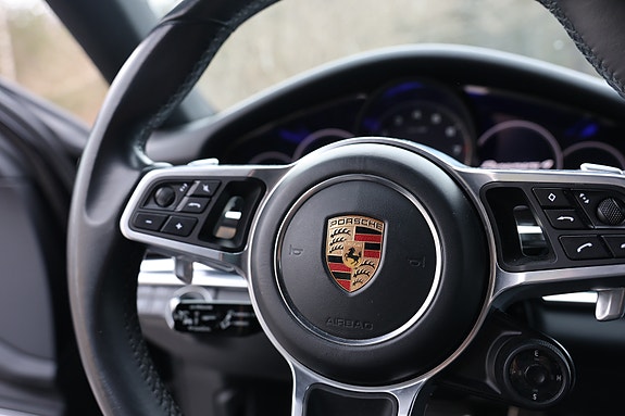 Porsche Panamera 25 of 30
