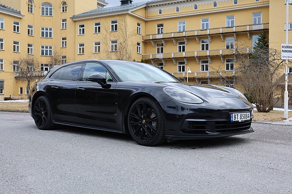 Porsche Panamera 9 of 30