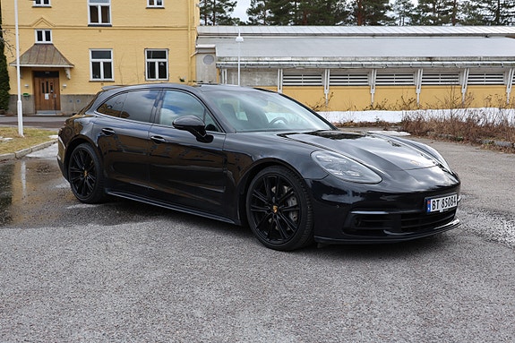Porsche Panamera 8 of 30