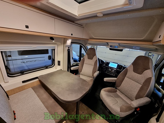Hobby OnTour Van 640 ET / Adaptiv cruisekontroll / Langsgående senger / Utedusj mulighet / Kompressorkjøleskap / Markise +++ 11 of 30
