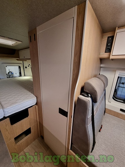 Hobby OnTour Van 640 ET / Adaptiv cruisekontroll / Langsgående senger / Utedusj mulighet / Kompressorkjøleskap / Markise +++ 30 of 30