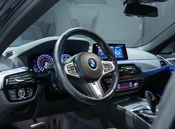 BMW 530e 5 of 5