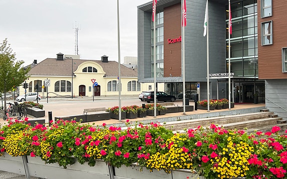 Sentralt lokale i Trondheim, rett overfor Scandic Nidelven.