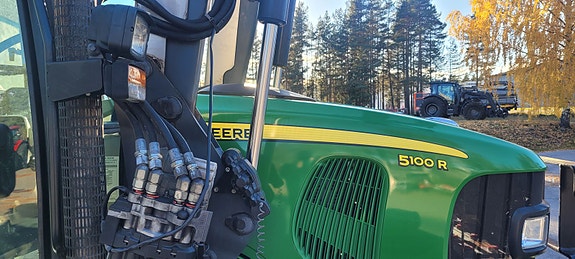 John Deere 5100R 2012, kr 389 000,-