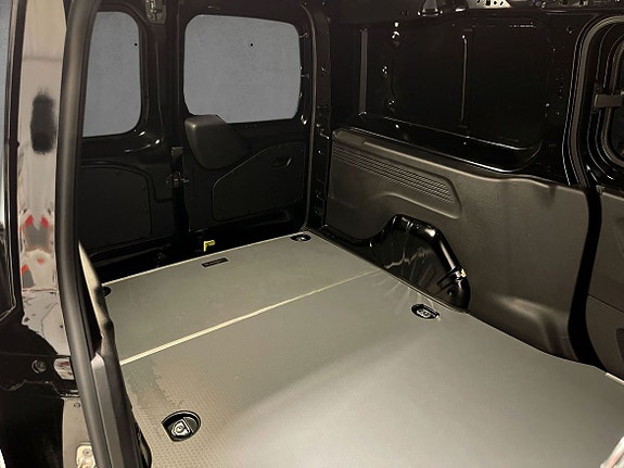 Citroen Berlingo Electrique 15 of 18
