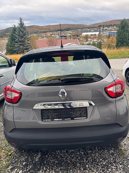 Renault Captur 4 of 5