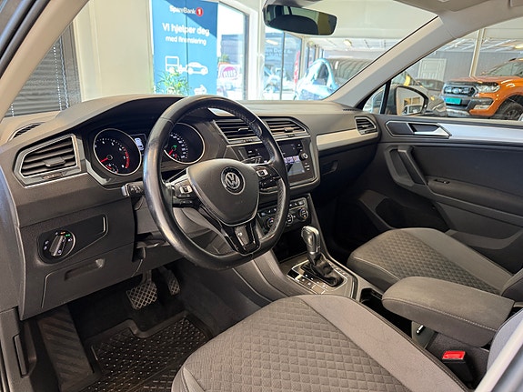 Volkswagen Tiguan 8 of 13