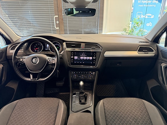 Volkswagen Tiguan 9 of 13