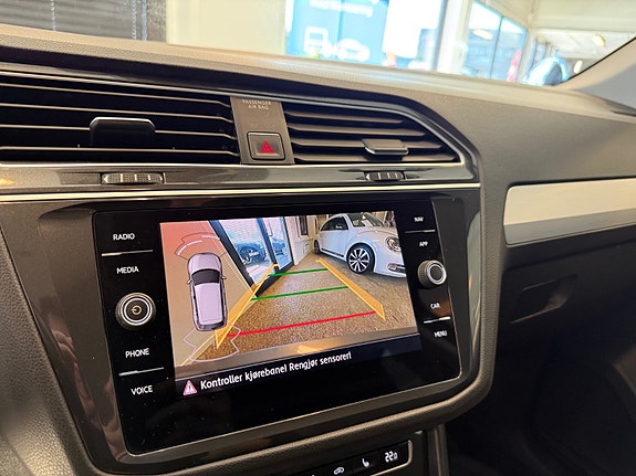Volkswagen Tiguan 12 of 13