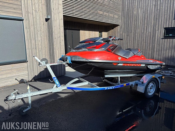 2017 SEADOO RXP300 - TIKI VANNSKUTERHENGER