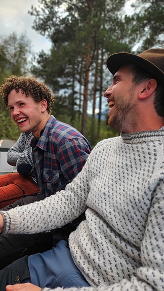 I Faaness spiller vi hverandre gode, og vi setter arbeidsmiljøet høyt. Det skal være morsomt å gå på jobb!