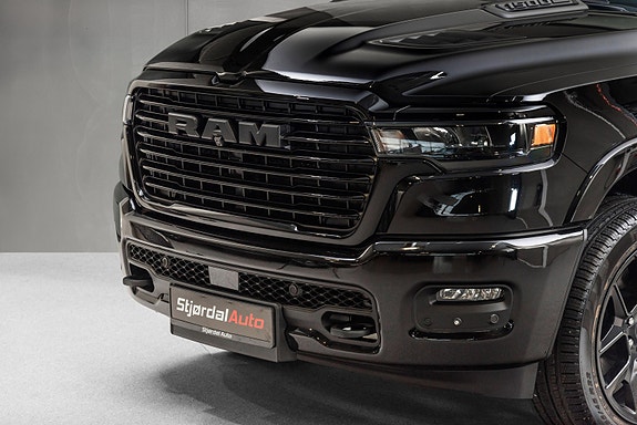 Dodge RAM 2 of 5