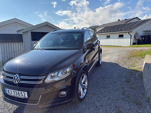 Volkswagen Tiguan 3 of 5