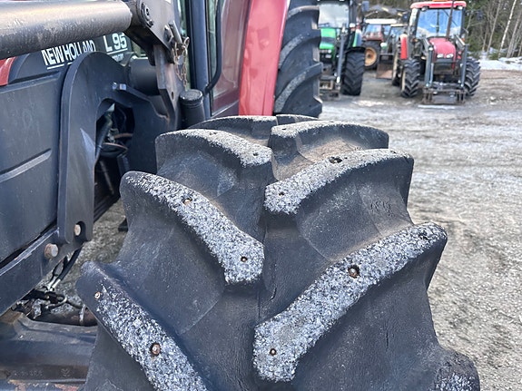 New Holland L 95 23 of 30
