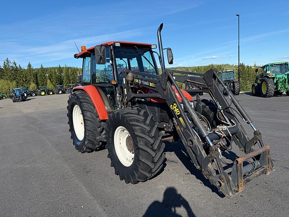 New Holland L 95 21 of 30