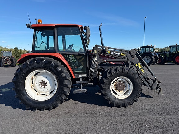 New Holland L 95 17 of 30