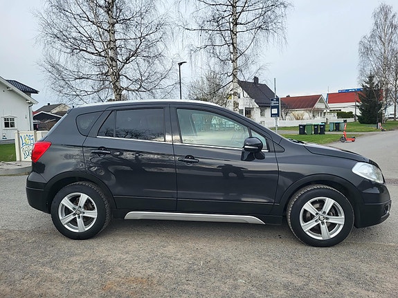 Suzuki SX4 S-Cross 7 of 30
