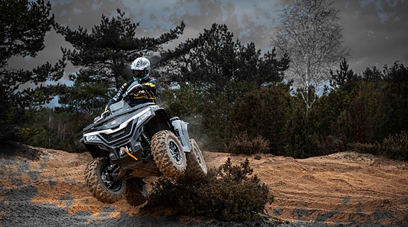 QJ Motor SFA1000 Touring Deluxe 2 of 14