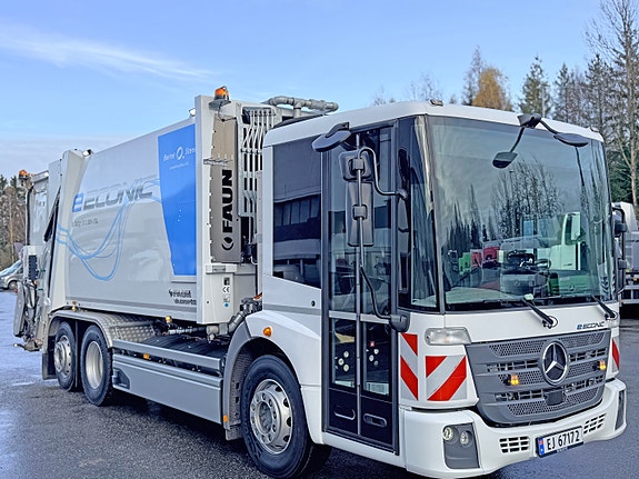 Mercedes-Benz e- Econic 300L 6X2/4 Elektrisk renovasjonsbil Faun Variopress, se video. 3 of 5