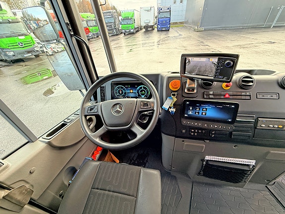 Mercedes-Benz e- Econic 300L 6X2/4 Elektrisk renovasjonsbil Faun Variopress, se video. 11 of 19