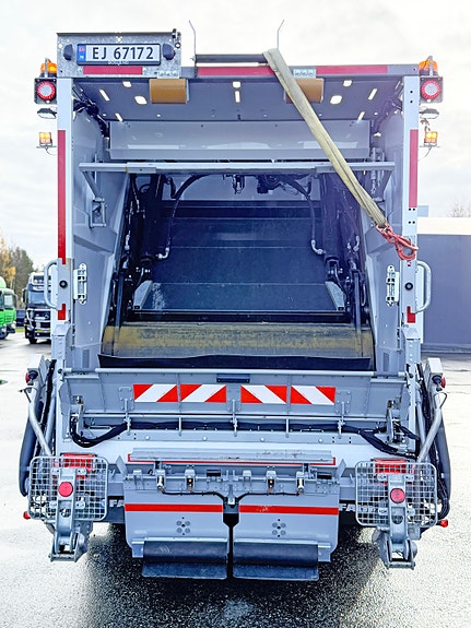 Mercedes-Benz e- Econic 300L 6X2/4 Elektrisk renovasjonsbil Faun Variopress, se video. 6 of 19