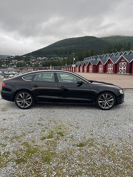 Audi A5 2010 photo 5