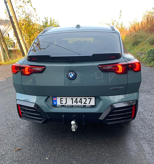 BMW iX2 7 of 30