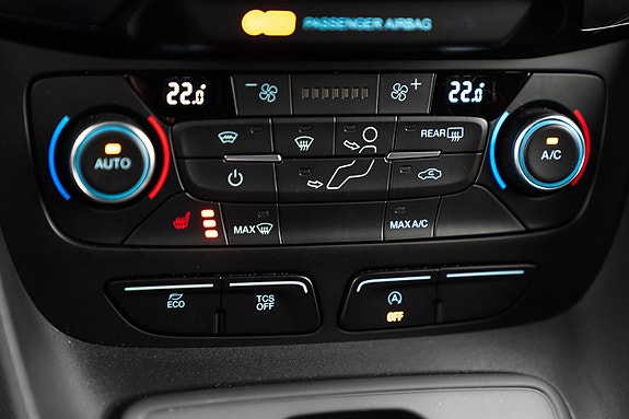 Ford Transit Connect 27 of 30