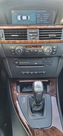 BMW 330Xi 17 of 30