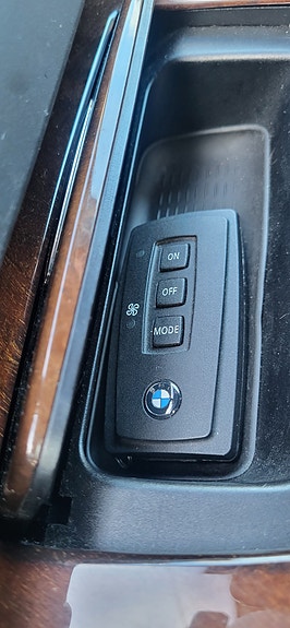 BMW 330Xi 18 of 30