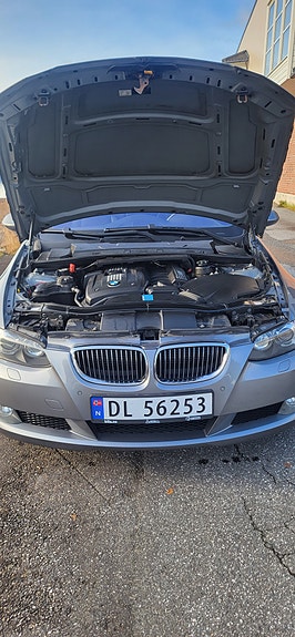 BMW 330Xi 25 of 30