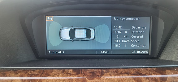 BMW 330Xi 19 of 30