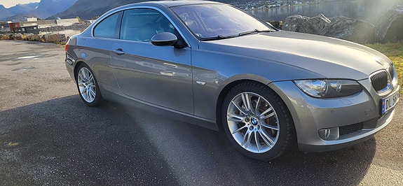 BMW 330Xi 7 of 30