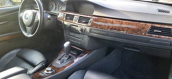 BMW 330Xi 23 of 30