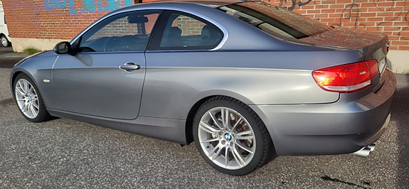 BMW 330Xi 15 of 30