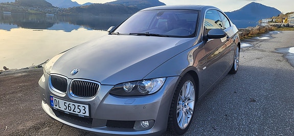 BMW 330Xi 4 of 30