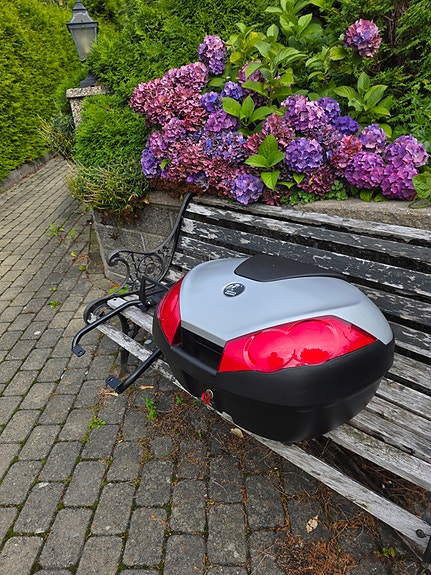Product image 2 of 9